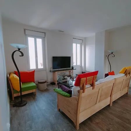 L'ecole Buissonniere * Laroque-dʼOlmes