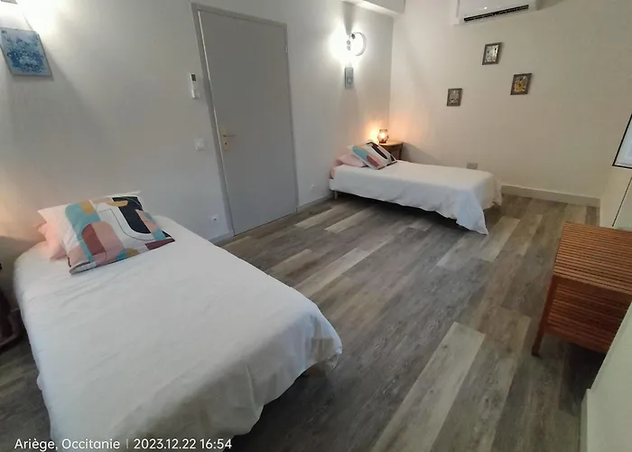 L'ecole Buissonniere Laroque-dʼOlmes