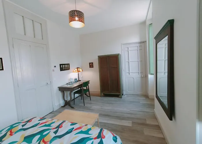 L'ecole Buissonniere Laroque-dʼOlmes