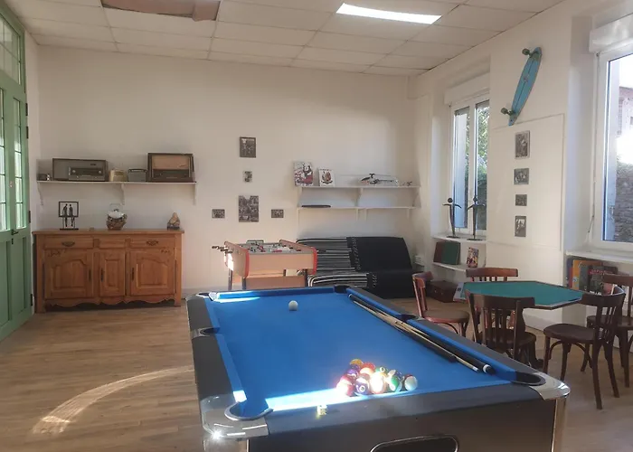 L'ecole Buissonniere * Laroque-dʼOlmes