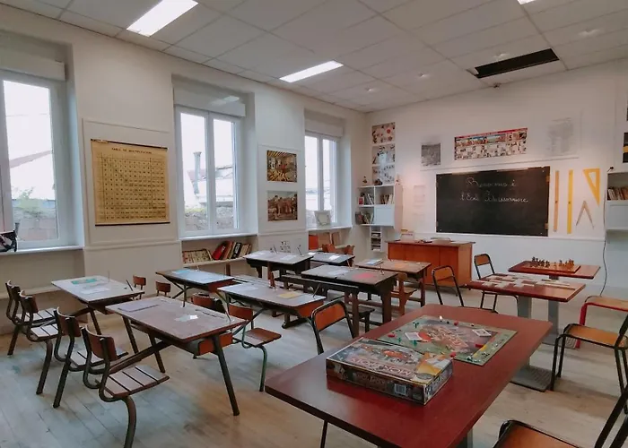 L'ecole Buissonniere Laroque-dʼOlmes