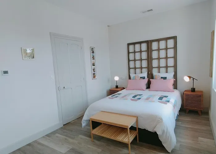 L'ecole Buissonniere * Laroque-dʼOlmes