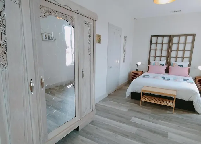 L'ecole Buissonniere Laroque-dʼOlmes