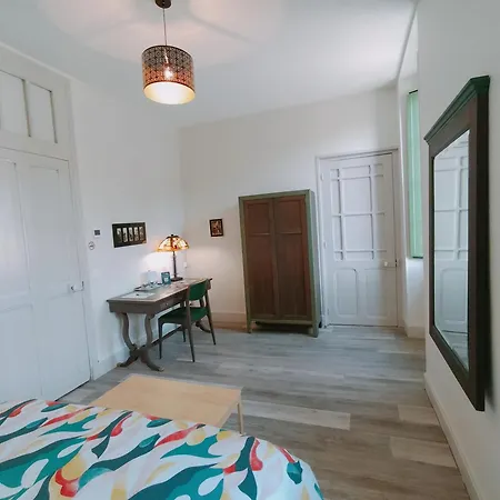 L'ecole Buissonniere Laroque-dʼOlmes