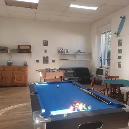 L'ecole Buissonniere * Laroque-dʼOlmes