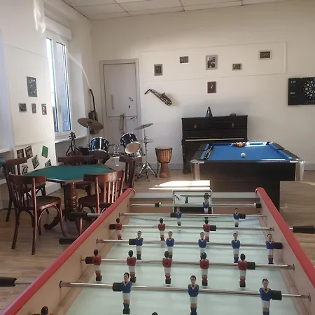L'ecole Buissonniere
