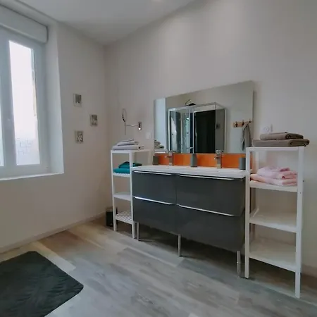 Apartment L'ecole Buissonniere *